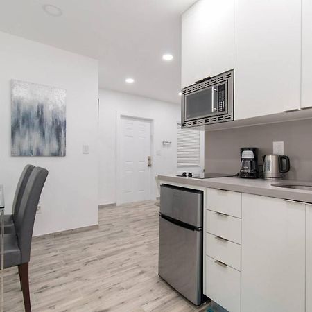 Newly Renovated 1 Bedroom Apt Designer Unit # 3 Dania Beach Extérieur photo